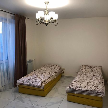 Luxflats Rivne Daire Dış mekan fotoğraf
