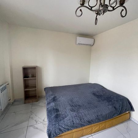 Luxflats Rivne Daire Dış mekan fotoğraf